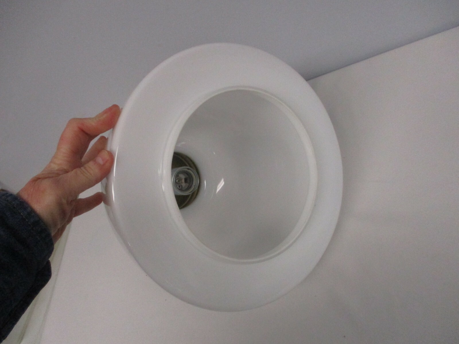 VINTAGE WHITE GLASS DOME HANGING CEILING LIGHT FIXTURE eBay