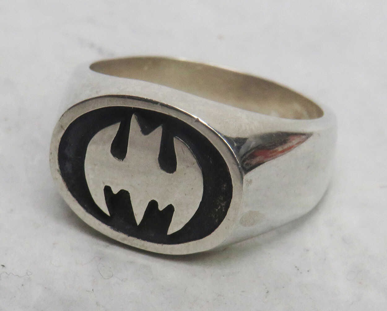 SOLID STERLING SILVER BATMAN RING SIZE 10 - image 2