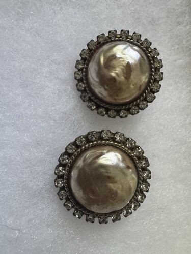 Vintage Har Signed Faux Pearl Rhinestone Clip Earrings