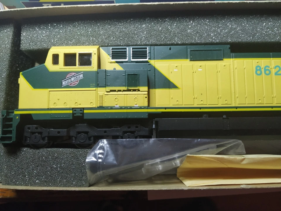 LOCOMOTORA ATHEARN c44 ANALOGICA ESCALA HO NUEVA SIN TOCAR VIA. - Imagen 2 de 4