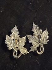 Vintage Signed Emmons Silvertone Leaf Clip-on Earrings