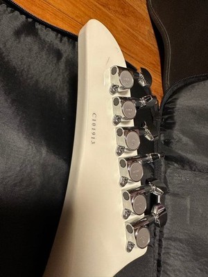 Tokai Explorer Vintage White Rare Electric Guitar Duncan SH-5
