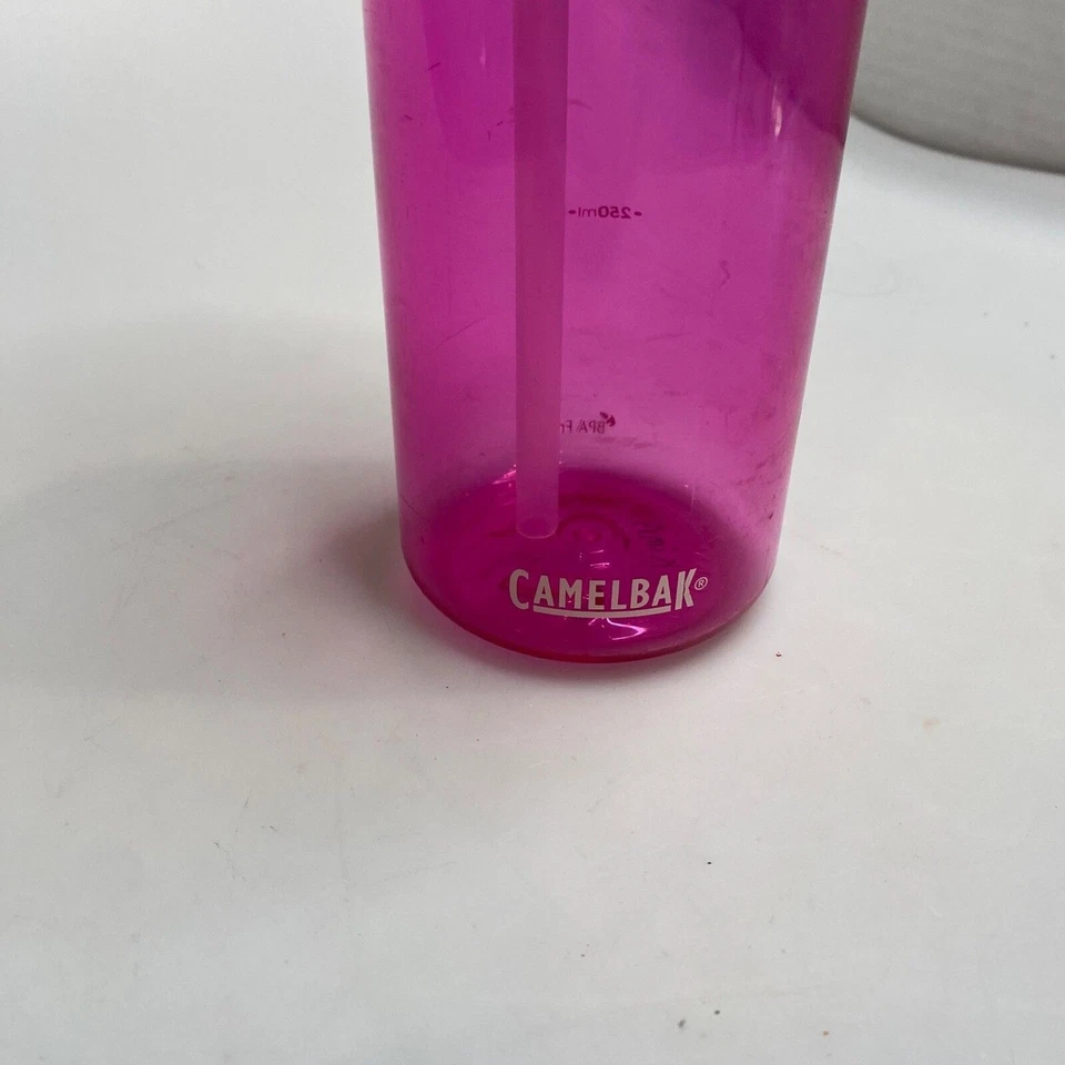 Botella de agua transparente rosa vintage CAMELBAK 750 ml sin BPA Foto 2 de 4