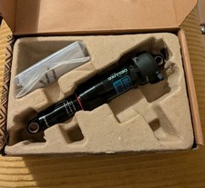 RockShox Deluxe Select Air shock 230mm x 57.5mm Standard eye Full Specs in pics