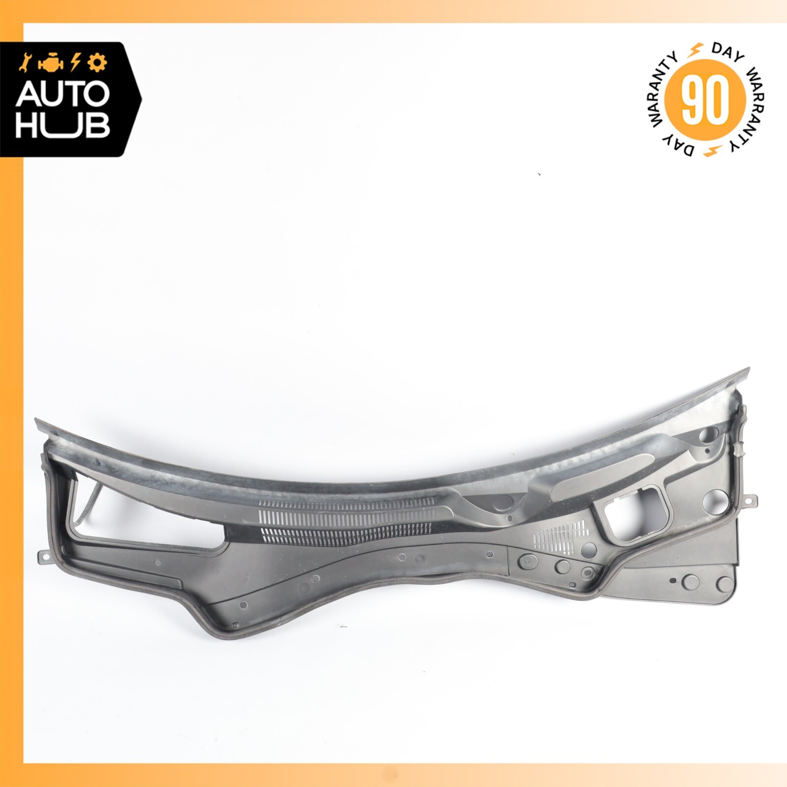 Maserati Quattroporte M156 Windshield Wiper Washer Plastic Cowl Cover Panel Trim