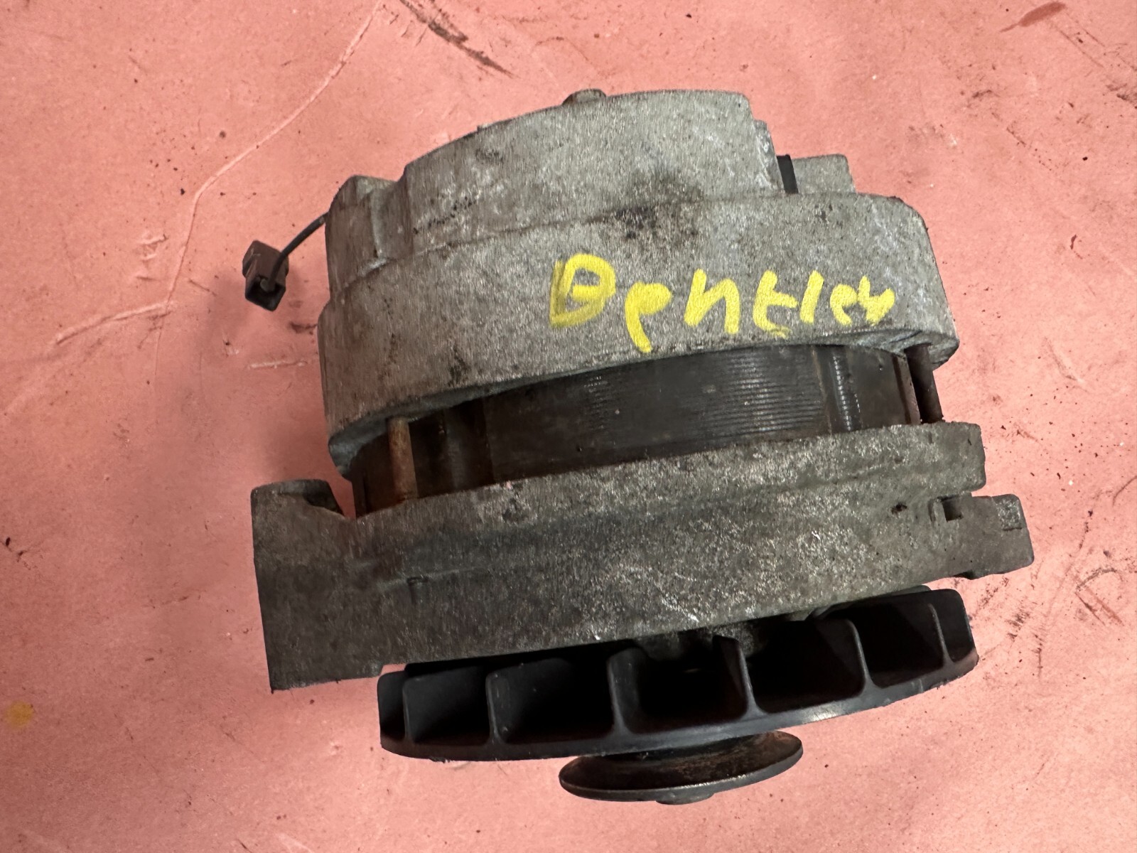 Bentley Brooklands 1994 6.8L V8 Alternator 140 AMP OEM