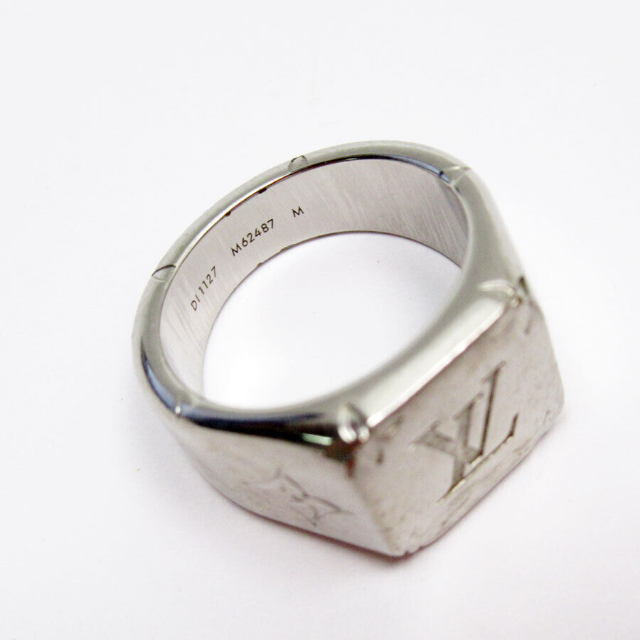 Auth LOUIS VUITTON SIGNET RING Monogram Ring Silver metal Auth LOUIS VUITTON SIGNET RING Monogram Ring Silver metal