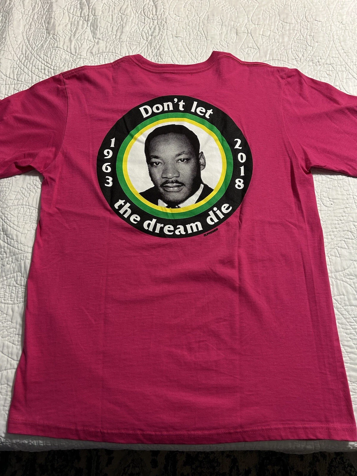 Tee shirt Supreme MLK Dream rose vif moyen
