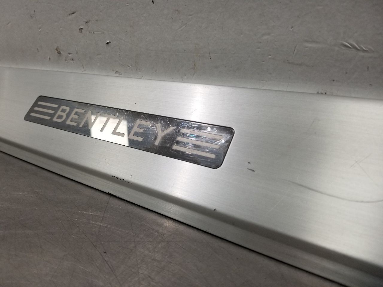 Bentley Bentayga FRONT+RIGHT Scuff plate P/N 36A853374B