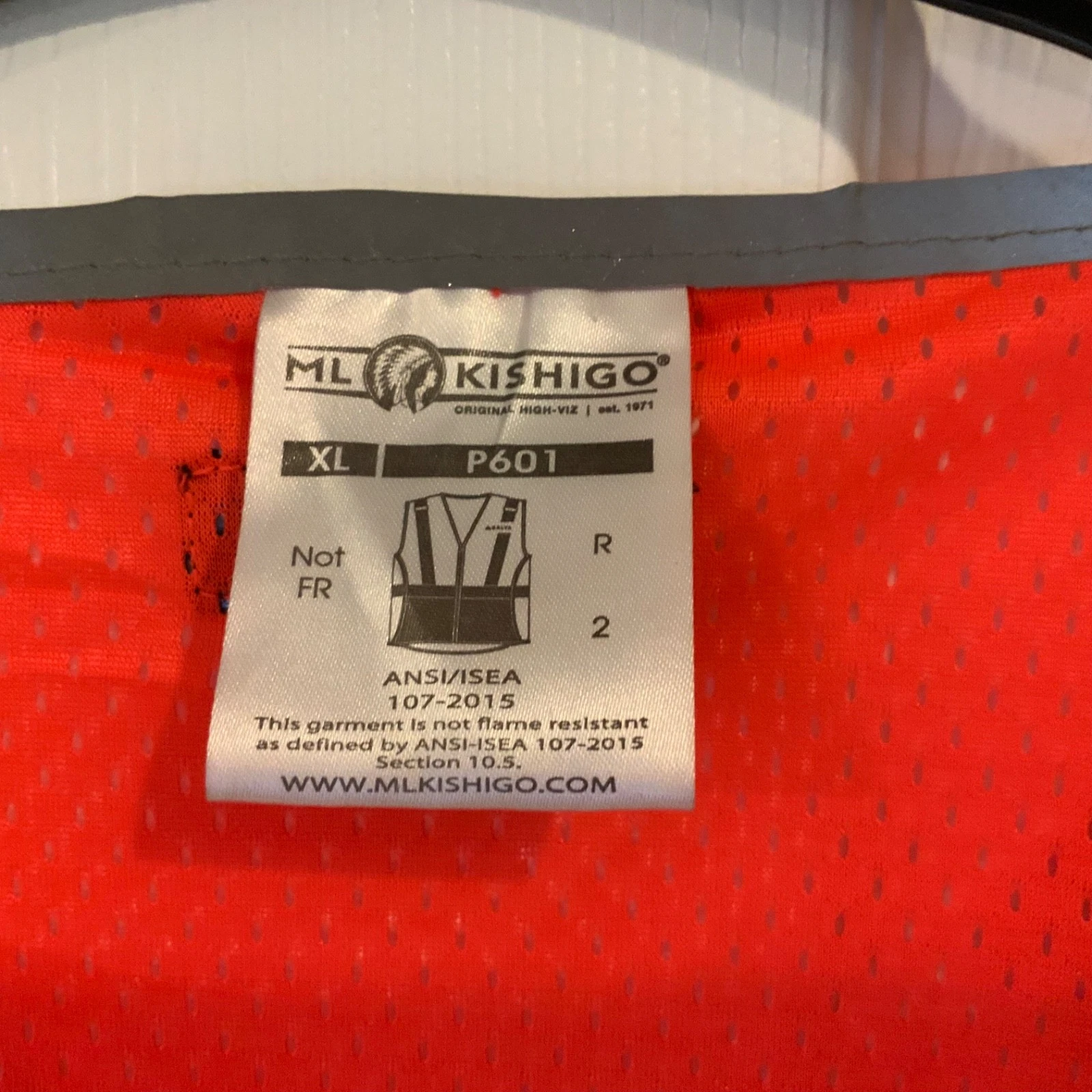 Delta Airlines Employee Crew Reflective Safety Vest Size XL (by ML Kishigo) - product detail image 3