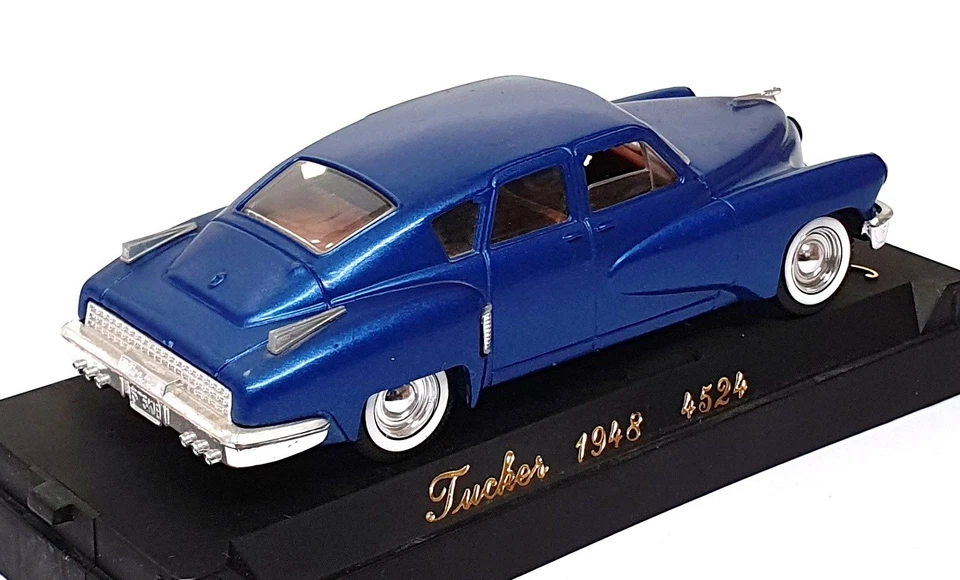 Torpedo Tucker Solido escala 1/43 Diecast 4524 - 1948 - Met. Azul Foto 2 de 4