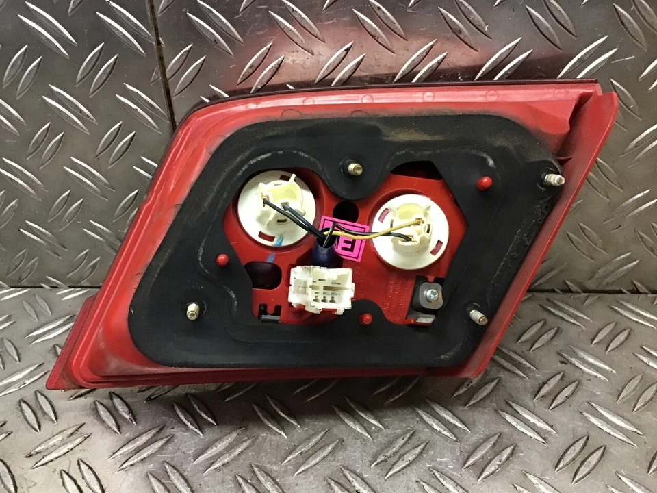 Rückleuchte Interior Izquierda Daewoo Lacetti Hatchback (KLAN) 1.8 - Imagen 4 de 4