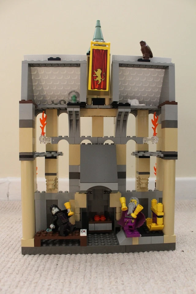 LEGO Harry Potter: замок Хогвартс (4709) - полный комплект без коробки - Изображение 4 из 4