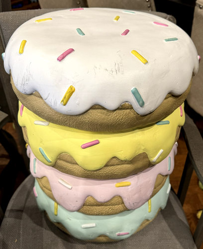 Donut Doughnut Stool / Side Table tiktok Viral HTF Brand New Minor blemishes IH- - Picture 4 of 9