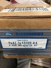 NEW GENUIN F68Z1655100AA 1996-1998 WINDSTAR 4 PR HORIZONTAL SKI RACK ADAPTER KIT