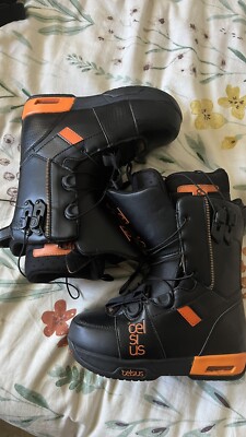 snowboard boots size 6