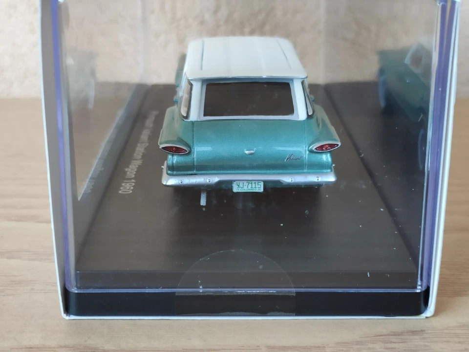 Plymouth Valiant Station Wagon 1960 1/43 NEO Scale Models modellino in resina - Immagine 3 di 4