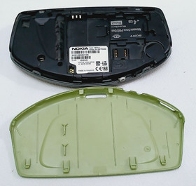 Nokia N-Gage Green Console / Phone &ndash; Rare &ndash; With Memory Card &ndash; For Parts Only