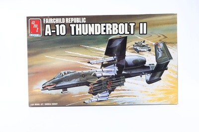 AMT 1/48 Fairchild Republic A-10 Thunderbolt II #8884 Model Kit