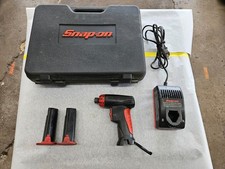 Snap-on Tools Cts561cl 14 Rechargeable Screw Driver 7.2v 2x Batt Charger Case Snap-on Tools Cts561cl 14 Rechargeable Screw Driver 7.2v 2x Batt Charger Case