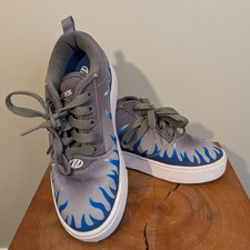 Heelys Pro 20 Prints Skate Shoes Gray/Blue Flames - Size 4Y