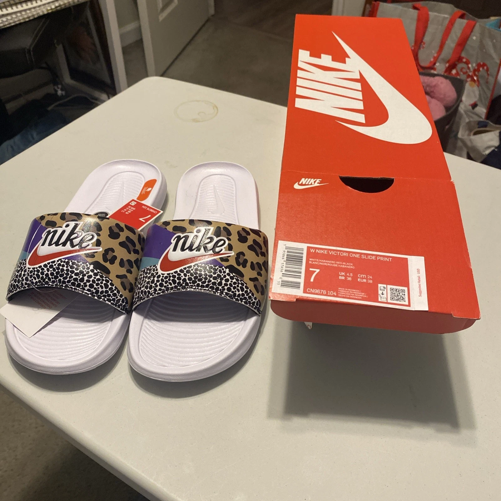 Scarpe sandali Nike Victori One CN9676 104 leopardati multicolore slide donna 7