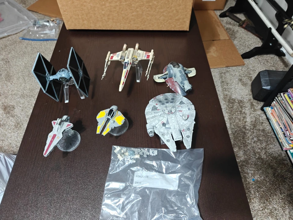 Лот товаров Hot Wheels Elite модель истребителя X-Wing Millenium Falcon Tie Fighter Star Wars - Изображение 2 из 4