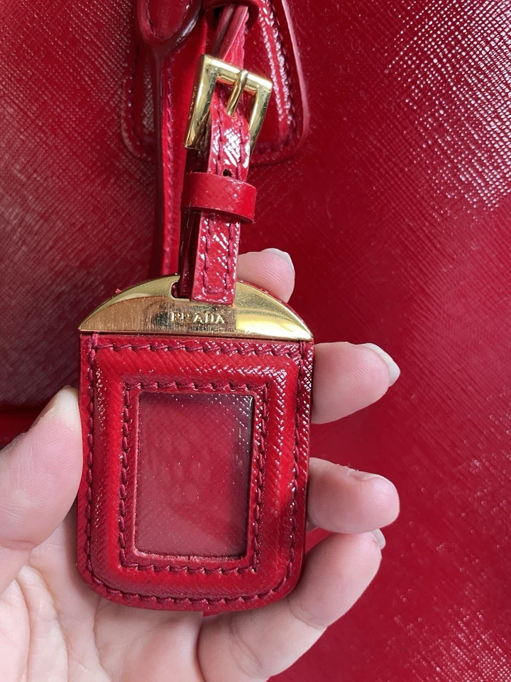 authentic prada saffiano - Image 3 of 4