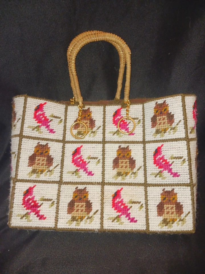 Bolso de mano EuC vintage años 70 cosido en cruz. Búhos y pájaros Robin rojos de 12" x 9" Foto 2 de 4
