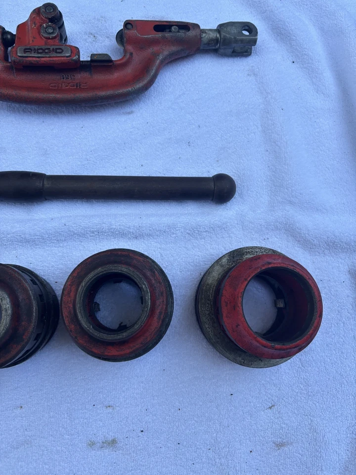 Ridgid 12-R Threader Set, 00-R with Reamer, 360 cutter.  - Image 2 of 4