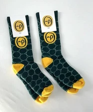 Sock club NWT men’s OS set of two pairs crew Green Yellow Socks