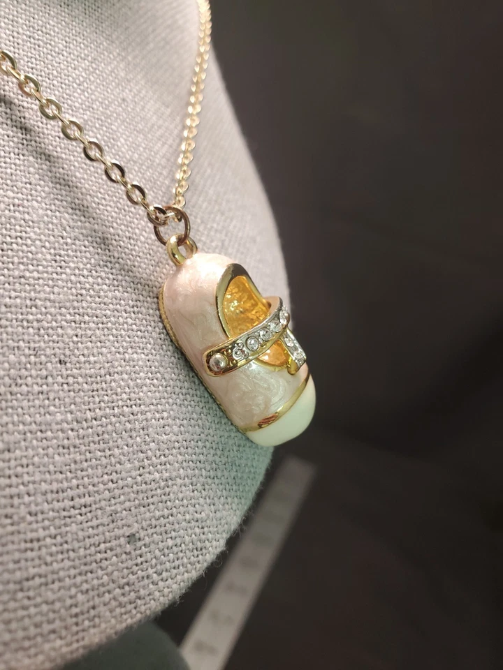 Baby Shoe, Pink & White Enamel Over Gold Tone, Rhinestone Necklace 18" Marked - Image 4 of 4
