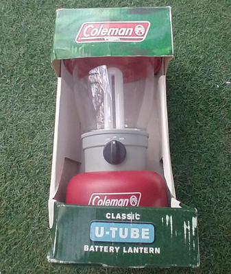 #ad COLEMAN LANTERN CLASSIC U TUBE BATTERY LANTERN RED NEW IN BOX NEVER USED $21.77