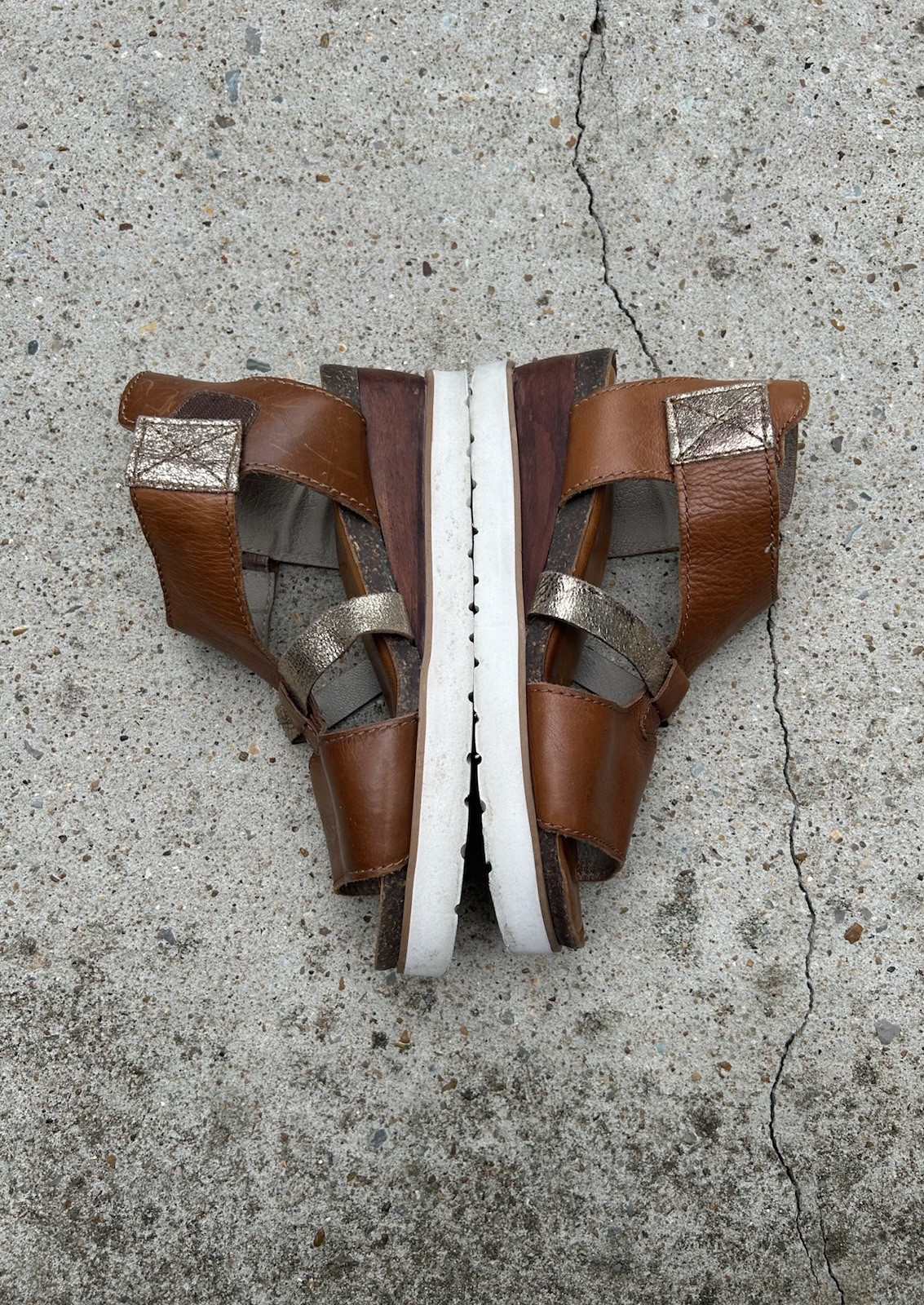 Diba True Women's Metallic Platform Wedge Sandal 8M Brown Leather