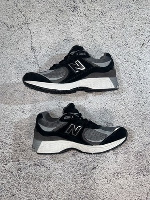 New Balance Castlerock Black Grey Noir Grau 2002R Outdoor