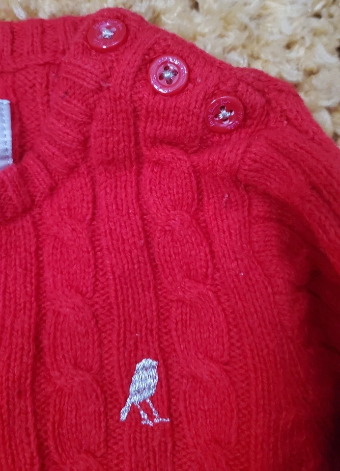 Suéter tejido con cable rojo para niña talla 4 parche codos botones hombros  Foto 3 de 4