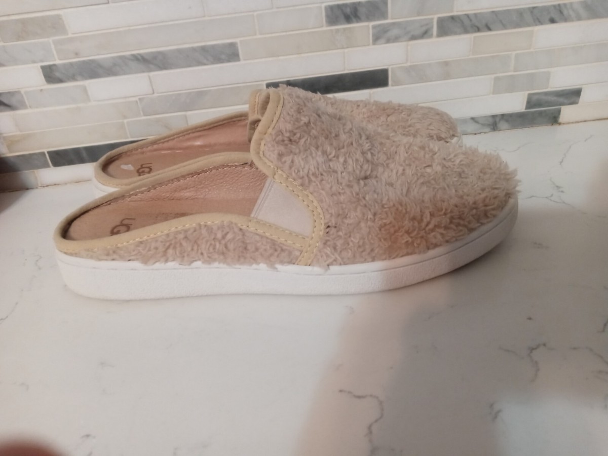 Ugg Luci Beige Slip On Womens Sherpa Fuzzy Slides Size 8 UGG Luci Beige Fuzzy Slip On UGG Australia | Mercari main image 3