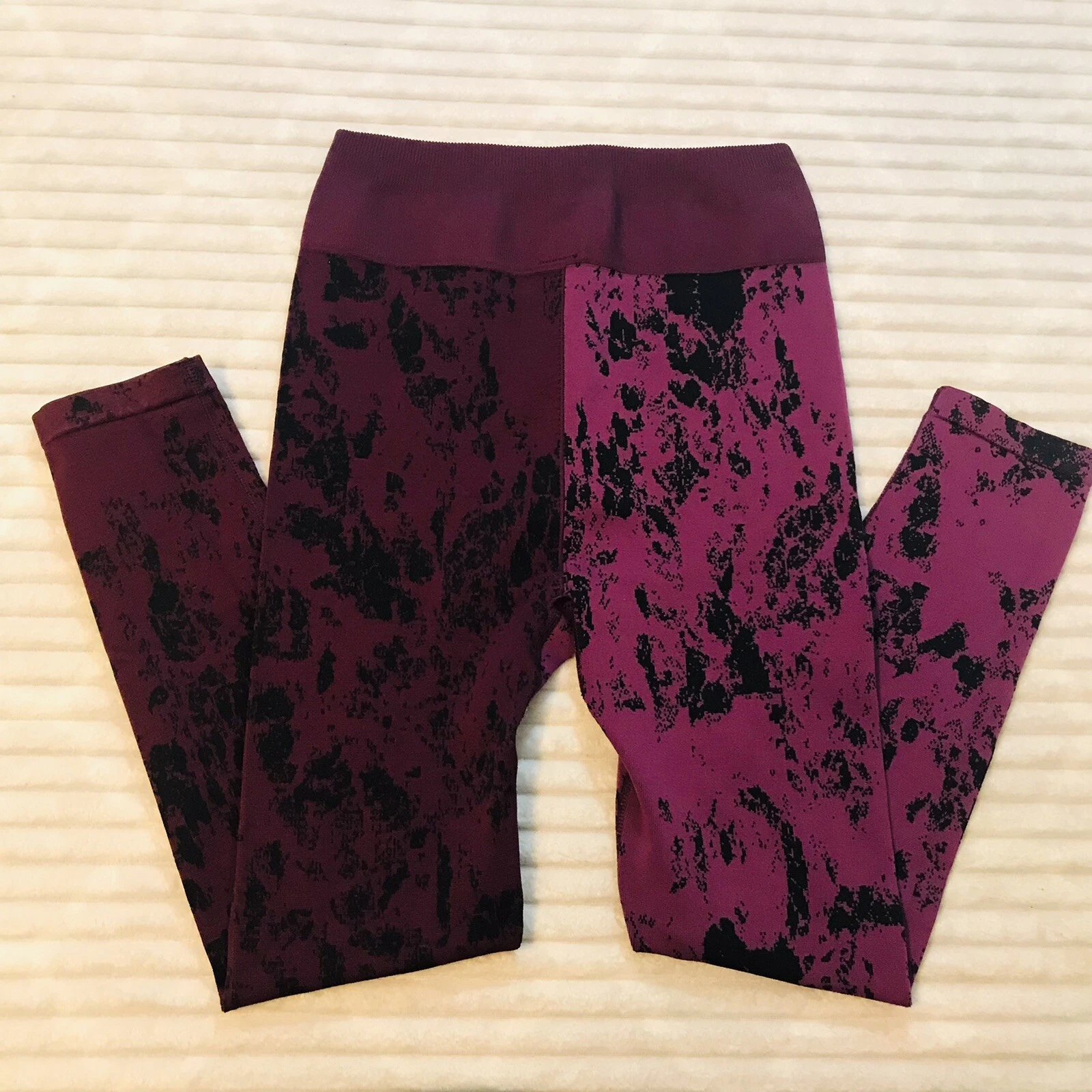 fabletics ultra high-waisted seamless marble 7/8 perfect/multi leggings