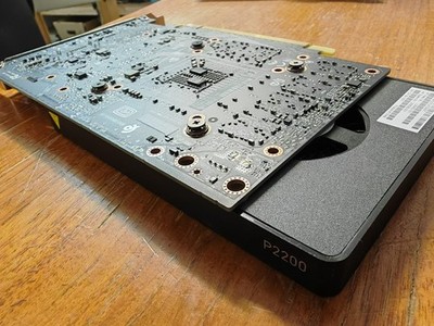 NVIDIA Quadro P2200 Grafikkarte 5GB GDDR5