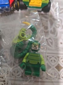 LEGO Marvel Mighty Micros Spider-Man vs Scorpion 76071 Complete W/Minifigure 