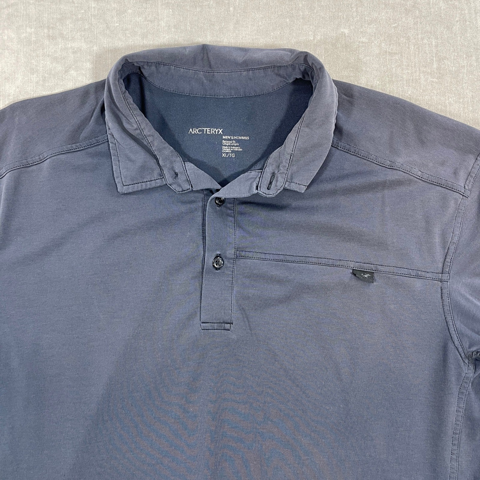 Arc'teryx Mens XL Gray Performance Breathable Short Sleeve Polo Shirt thumbnail 2
