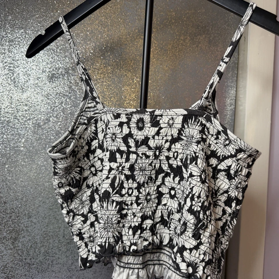 Топ без рукавов American Eagle женский L черный с цветочным узором со сборками укороченный Cami - Изображение 3 из 4