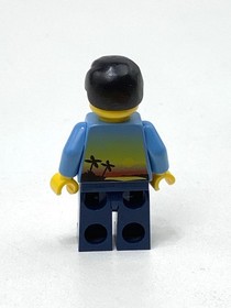 Lego 3182 - City Airport Man Medium Blue Shirt Palm Trees Sunset Minifig - 2010