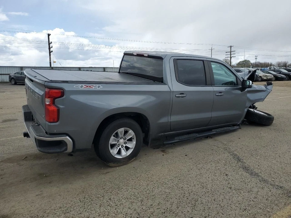 Driver Tail Light Pickup With Box OEM 19-23 SILVERADO 1500 PICKUP 1356481 - Image 4 of 4