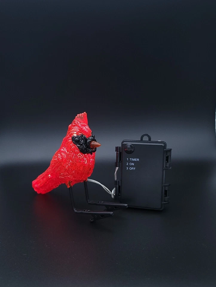 Cardeal de Natal Aurio 6 polegadas LED vermelho com pés recortados - Imagem 3 de 3