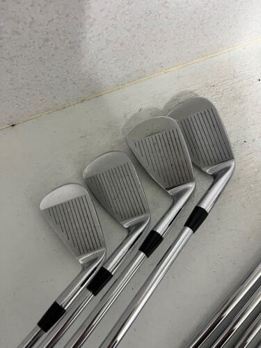 Titleist Left Handed Iron Set FORGED 695CB 3-9,P DG Flex S200 Left Handed STORE - Picture 4 of 6