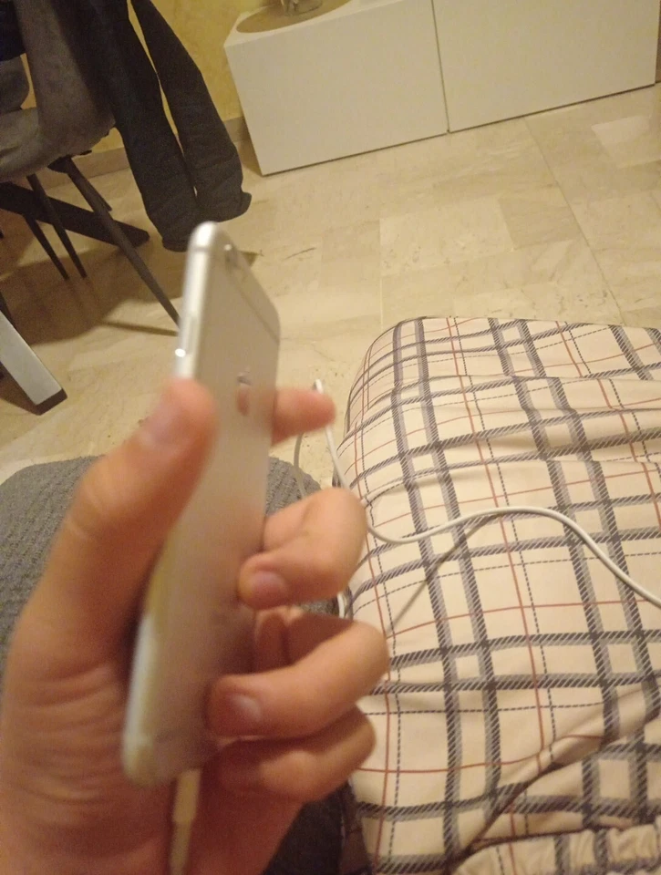 🔥 Iphone 6S 64gb usato - Immagine 4 di 4