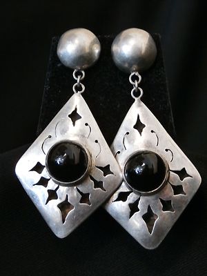 Vintage Onyx Handwerk Sterling Silber Cut Out Ohrringe. Preisvorschlag machen! #674