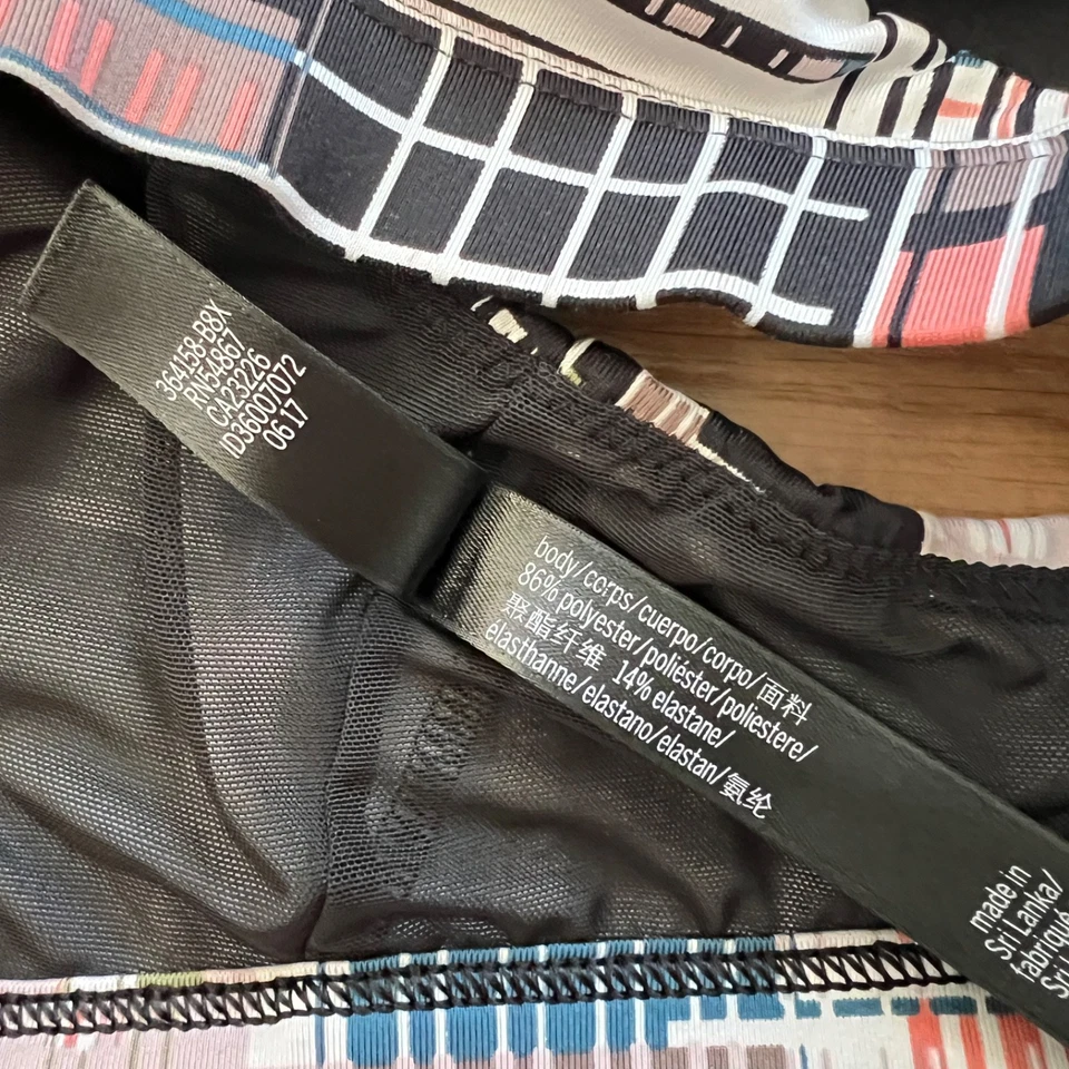 Victoria's Secret Victoria Sport Sports Bra Size S Cross Strap Geometric Print - Image 4 of 4