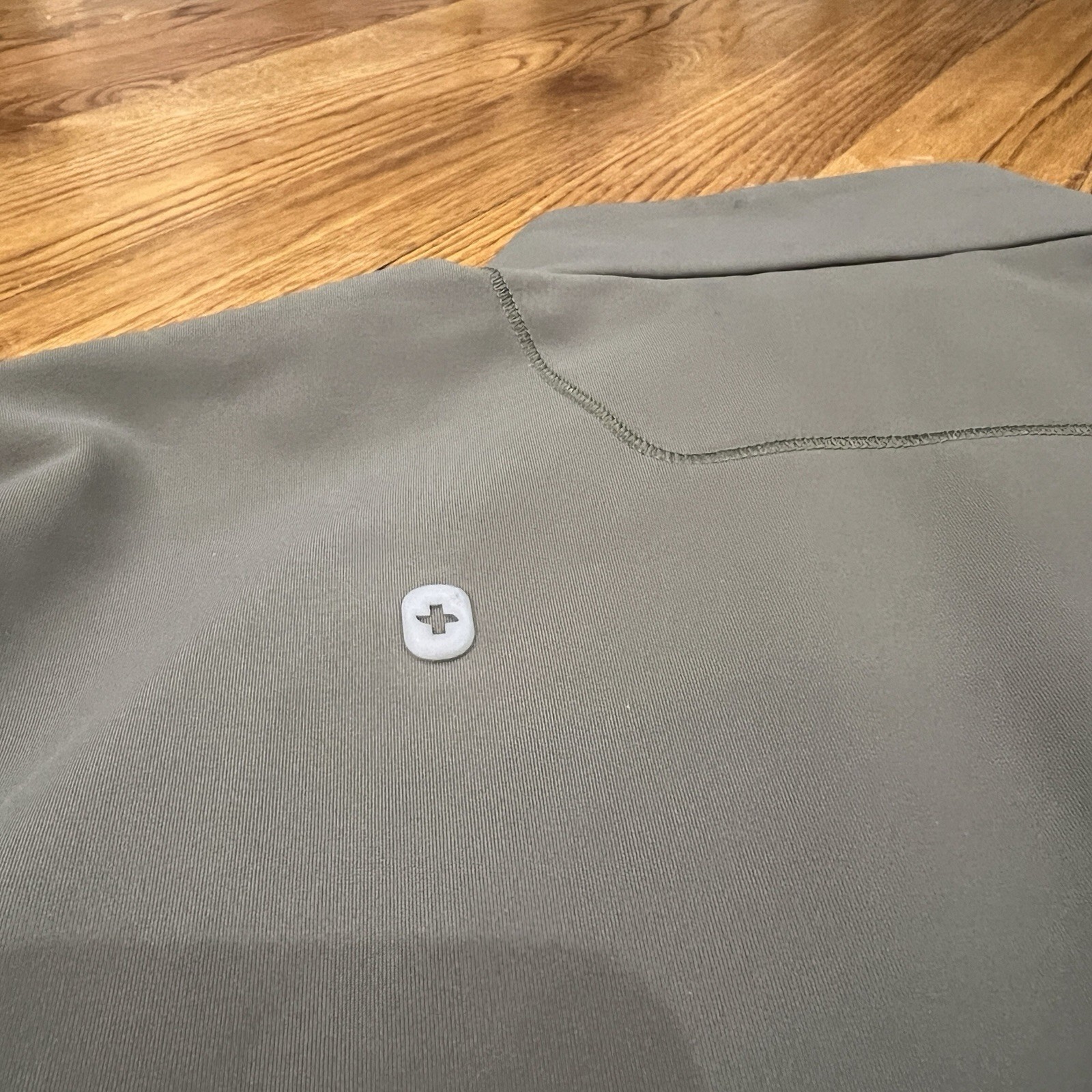 FIGS Technical Collection Scrub Jacket Green Size… - image 11